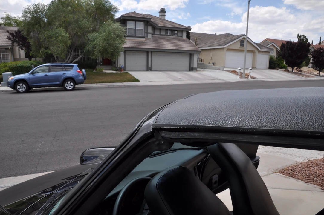 1984 Porsche 911 Carrera 3.2 - Image 25 of 31