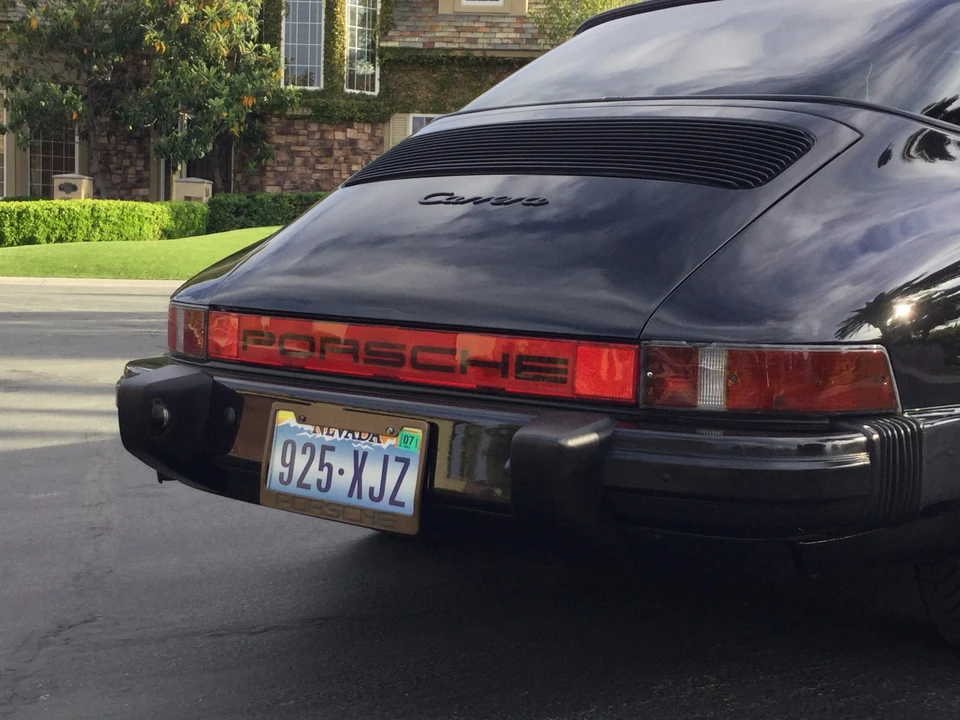 1984 Porsche 911 Carrera 3.2 - Image 5 of 31
