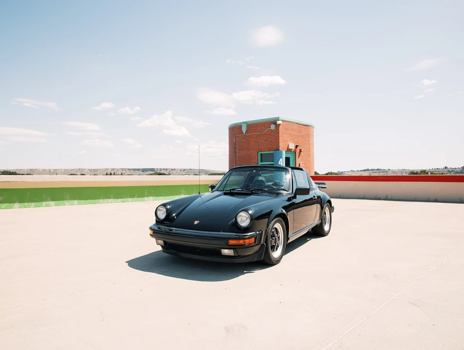1984 Porsche 911 Carrera 3.2 - Image 7 of 31