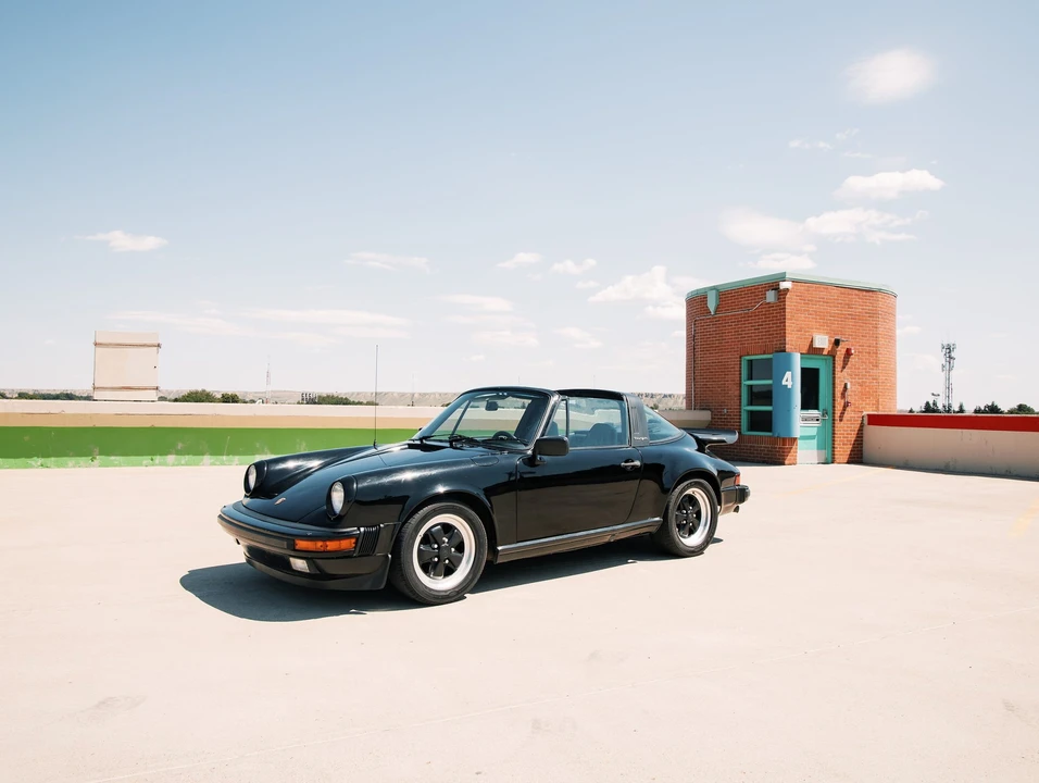 1984 Porsche 911 Carrera 3.2 - Image 9 of 31