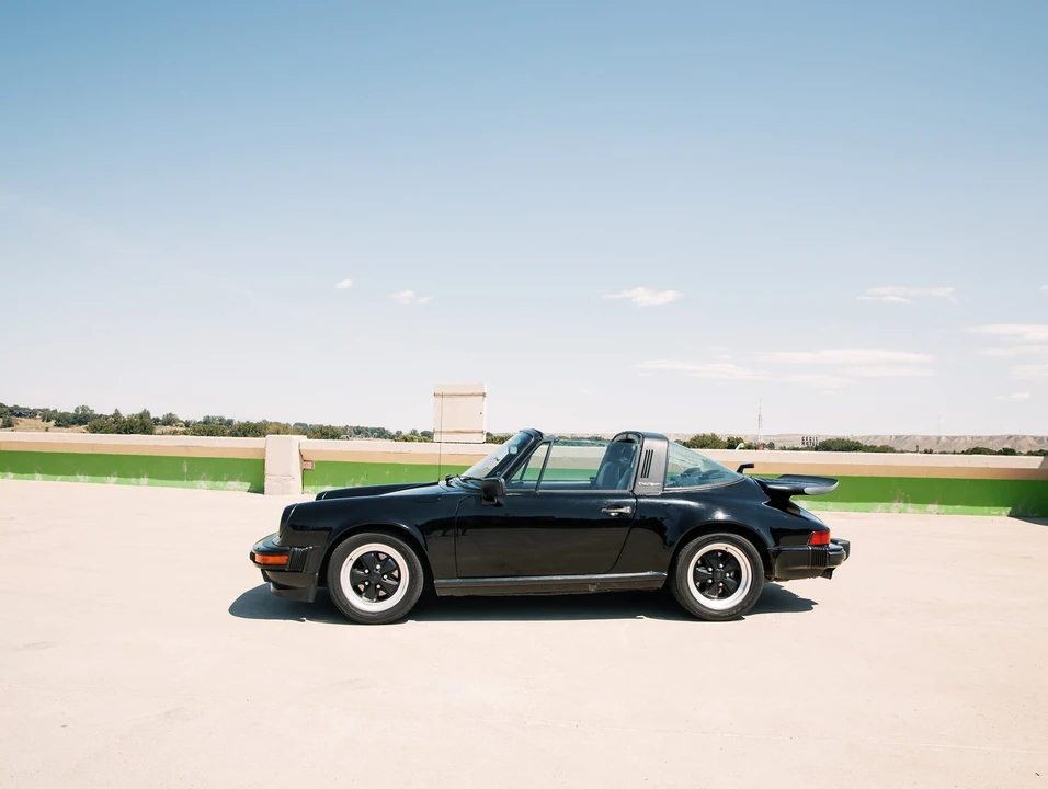 1984 Porsche 911 Carrera 3.2 - Image 12 of 31