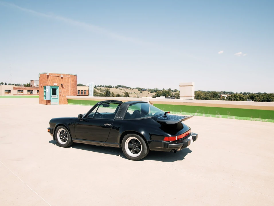 1984 Porsche 911 Carrera 3.2 - Image 15 of 31