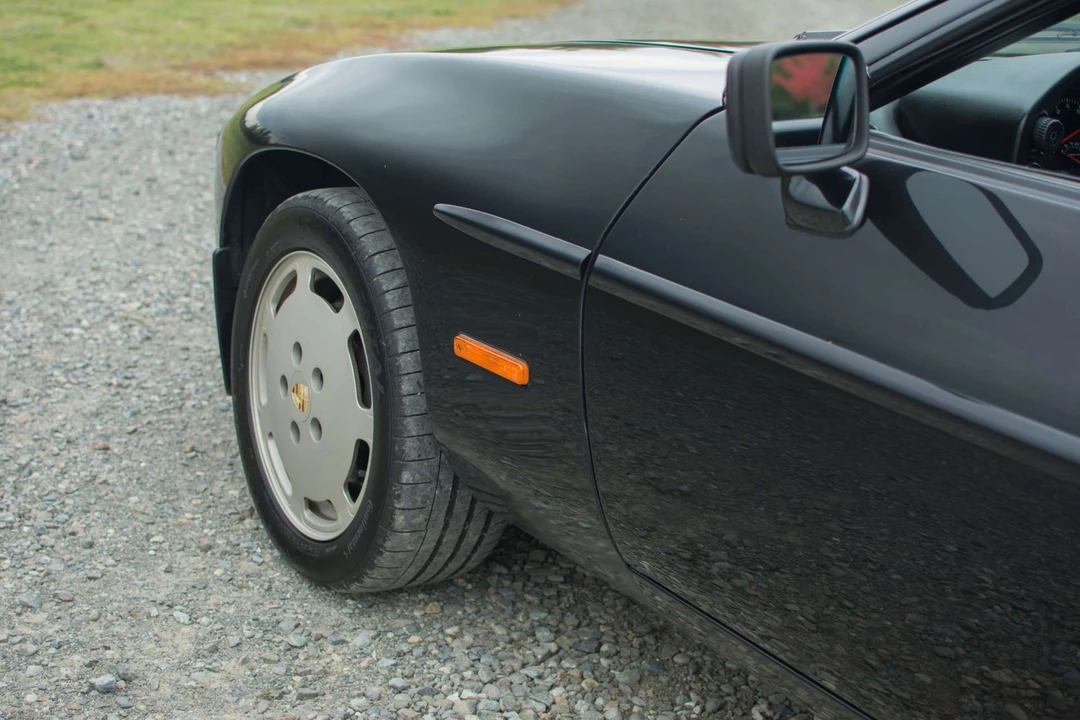1984 Porsche 928 S - Image 26 of 31
