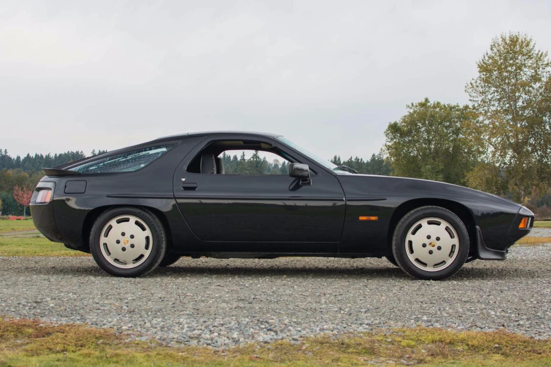 1984 Porsche 928 S - Image 6 of 31