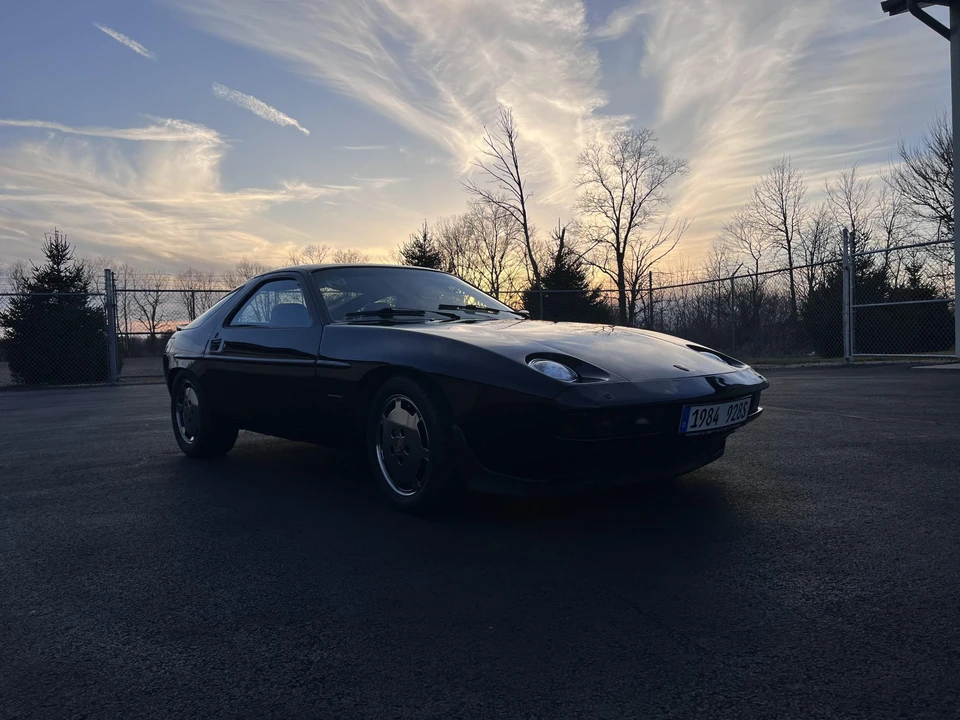 1984 Porsche 928 S - Image 10 of 31