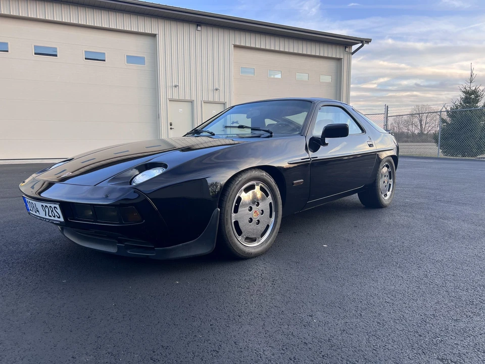 1984 Porsche 928 S - Image 3 of 31