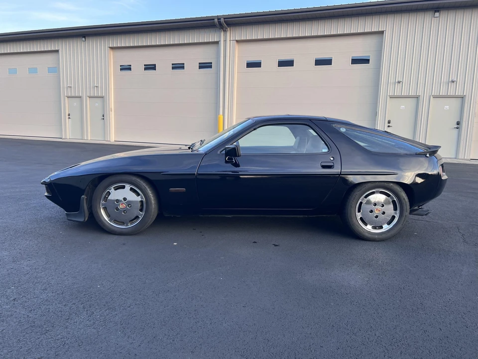 1984 Porsche 928 S - Image 29 of 31