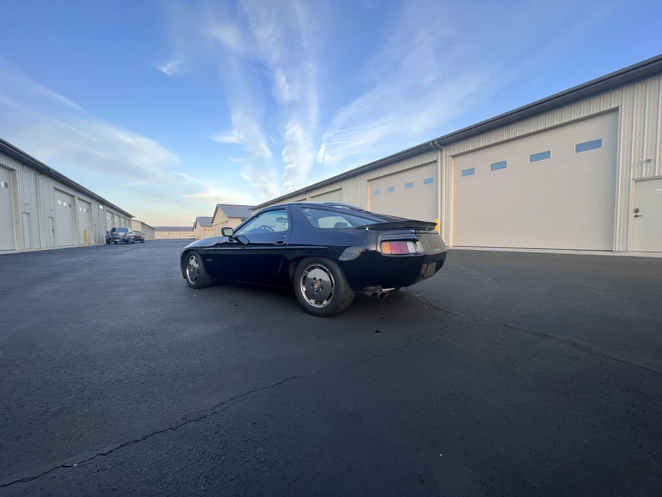 1984 Porsche 928 S - Image 23 of 31