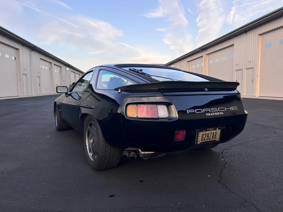 1984 Porsche 928 S - Image 22 of 31