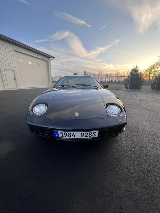 1984 Porsche 928 S - Image 5 of 31