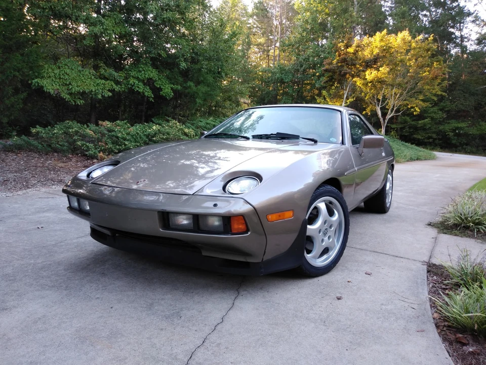 1984 Porsche 928 S - Image 2 of 31