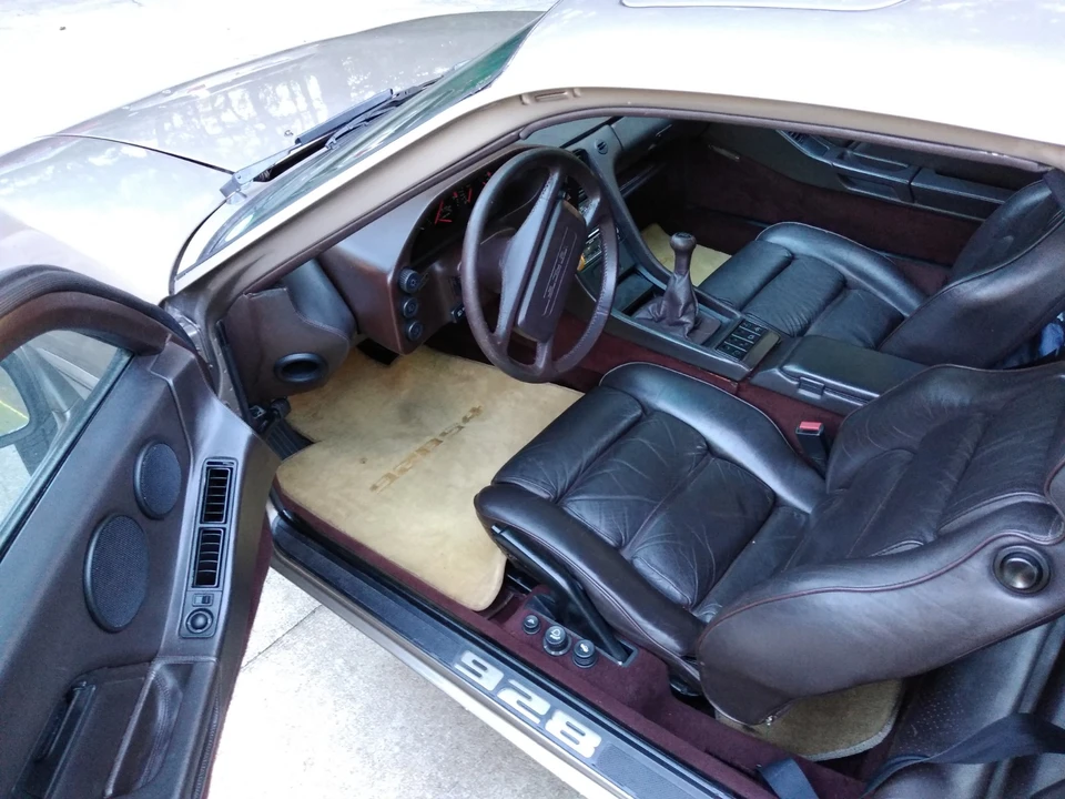 1984 Porsche 928 S - Image 18 of 31