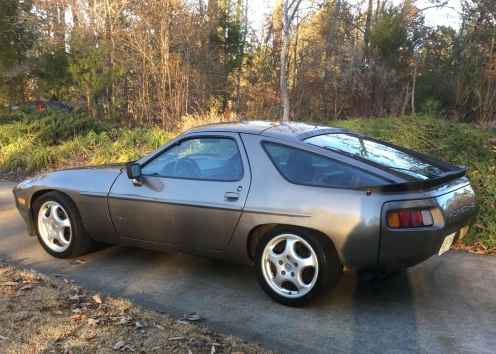 1984 Porsche 928 S - Image 5 of 31