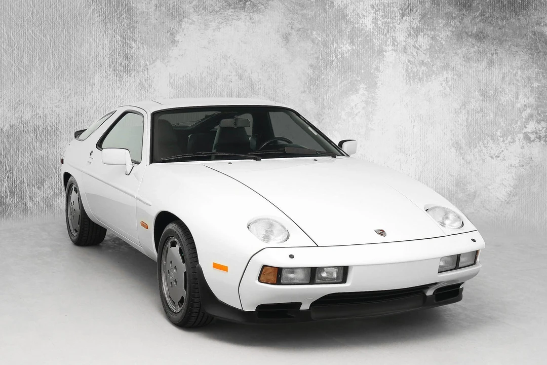 1984 Porsche 928 S - Image 6 of 31