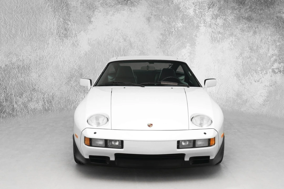 1984 Porsche 928 S - Image 5 of 31