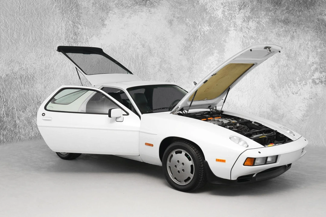1984 Porsche 928 S - Image 23 of 31
