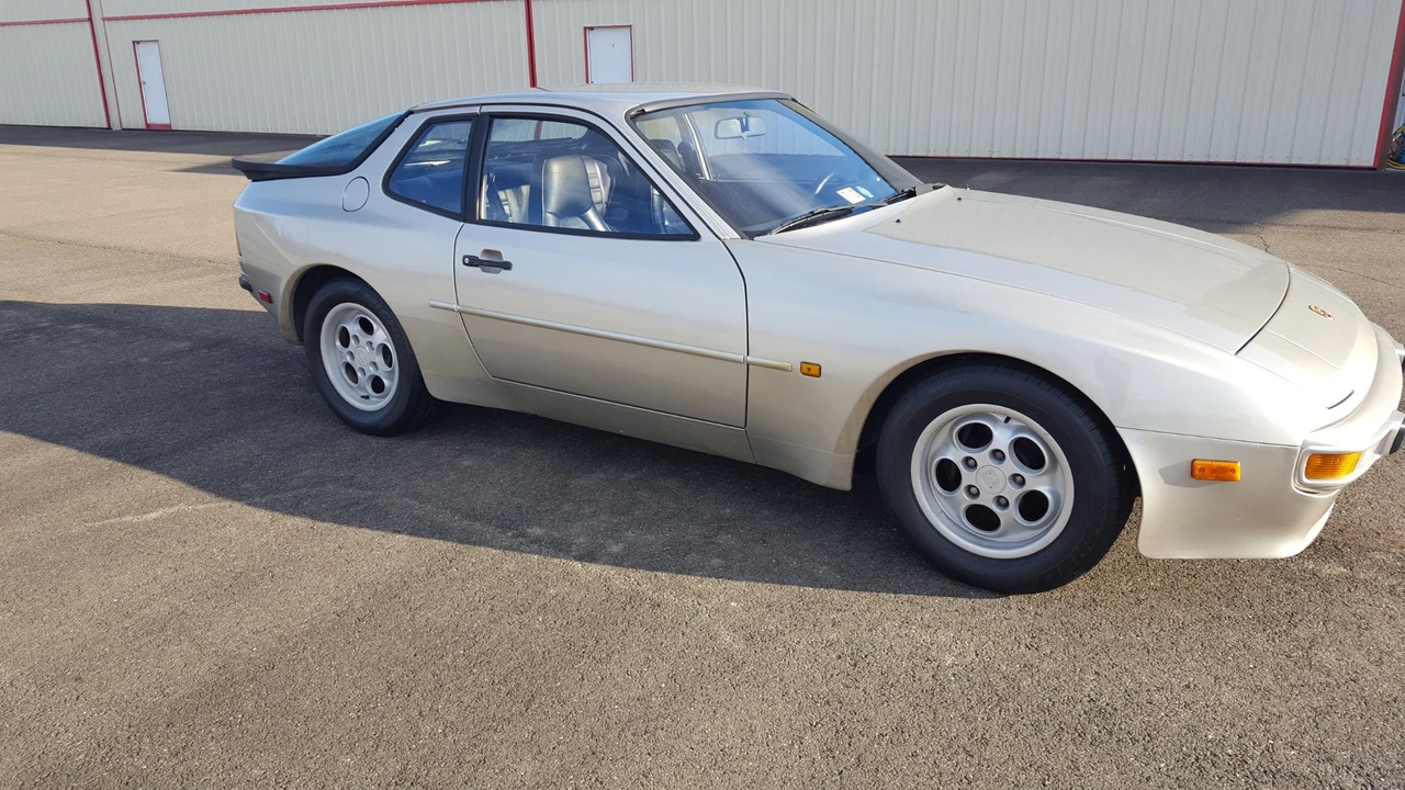 1984 Porsche 944 - Image 3 of 31