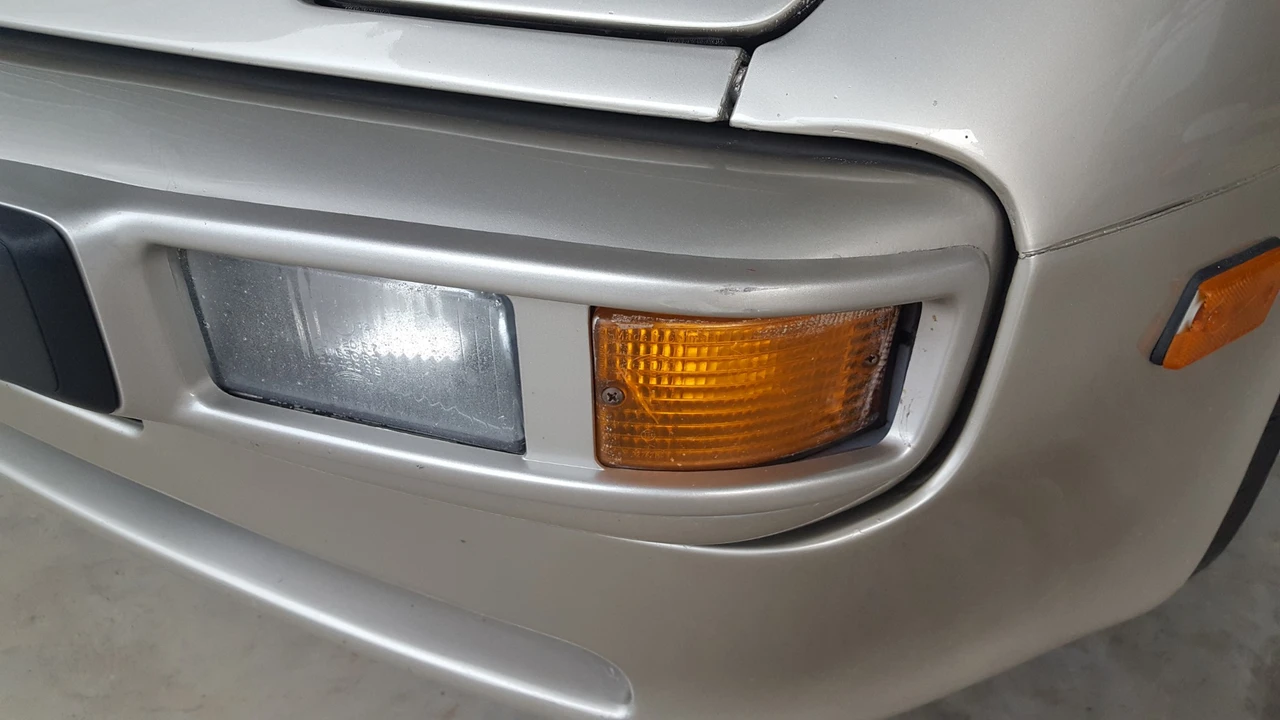 1984 Porsche 944 - Image 11 of 31