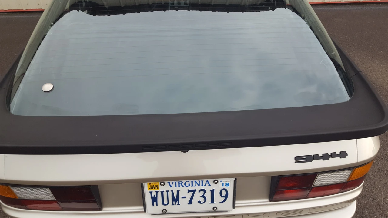 1984 Porsche 944 - Image 13 of 31