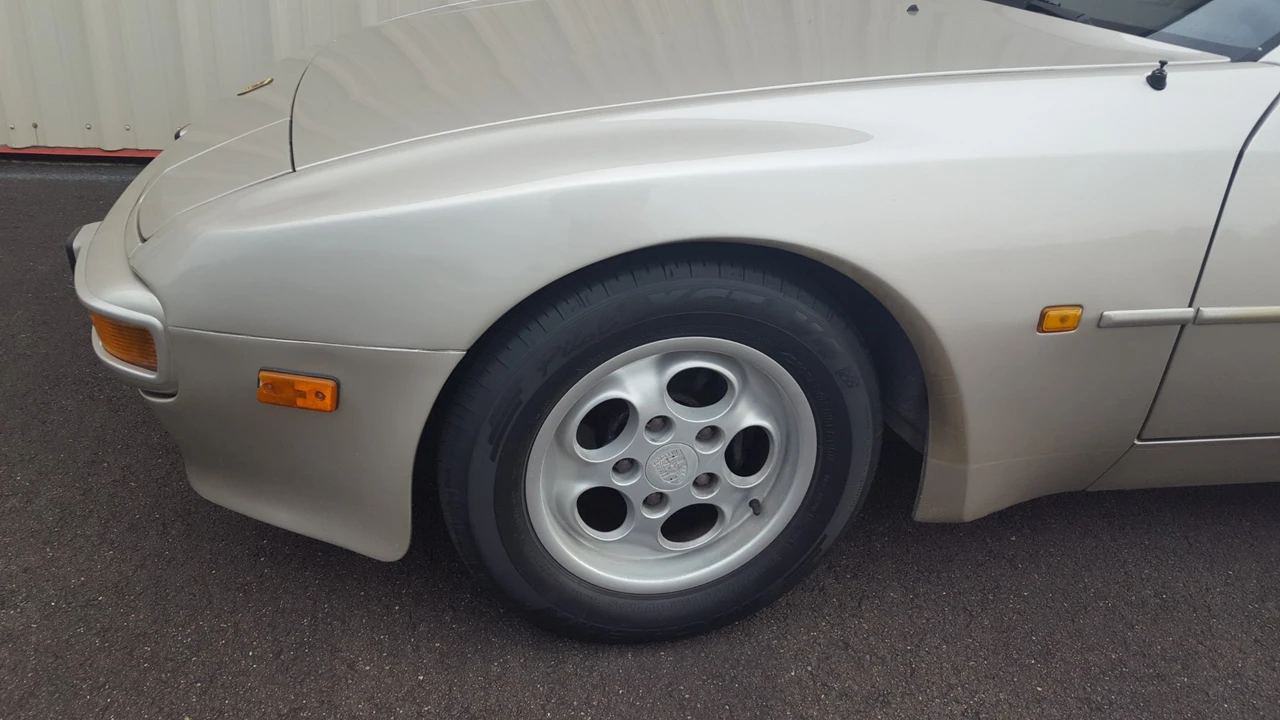 1984 Porsche 944 - Image 23 of 31