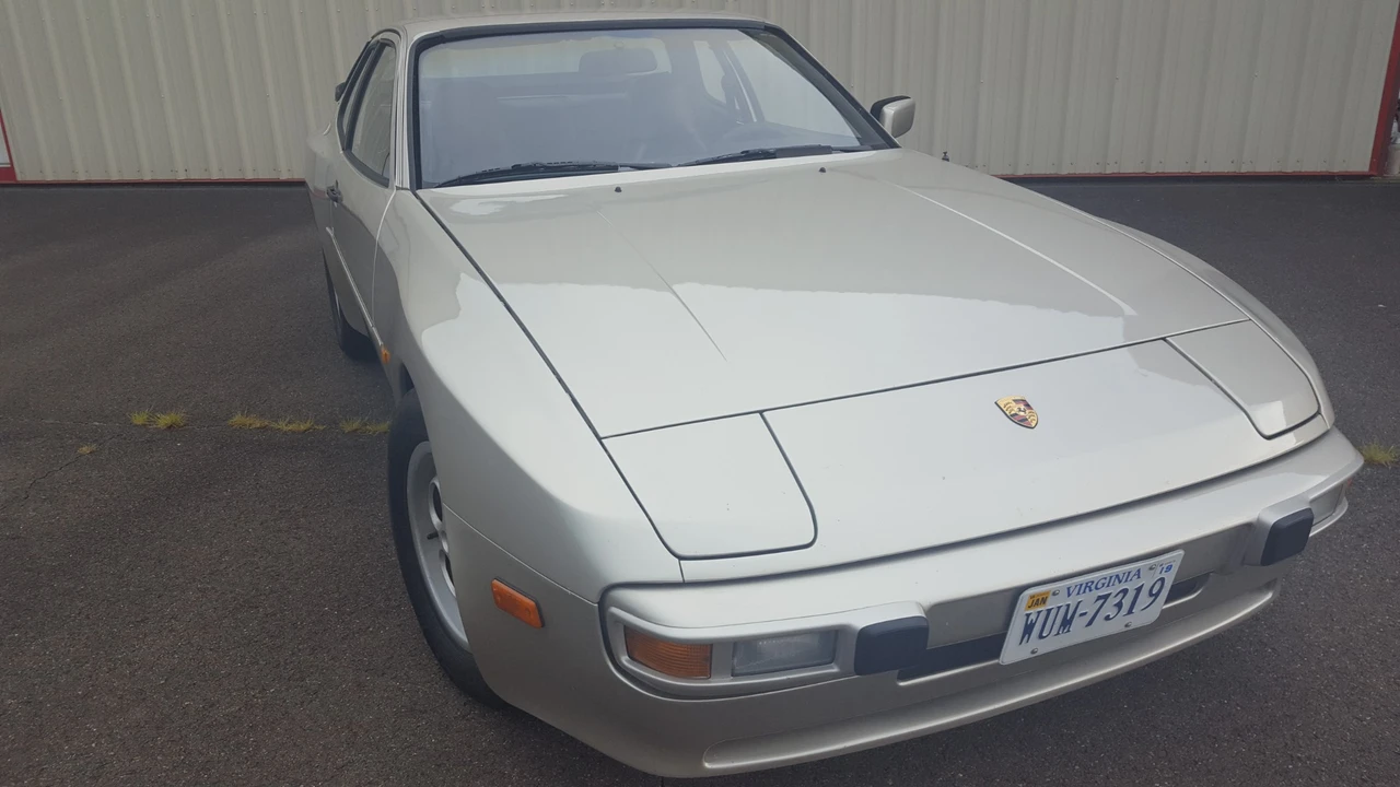 1984 Porsche 944 - Image 2 of 31