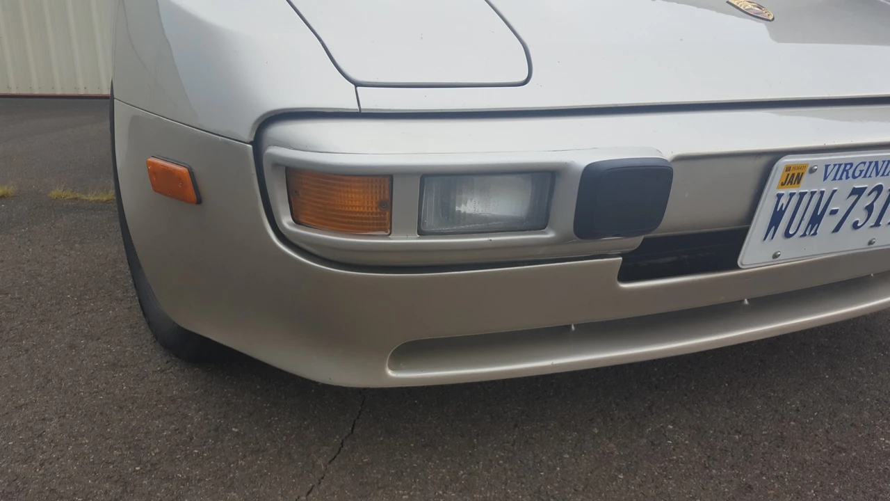 1984 Porsche 944 - Image 28 of 31