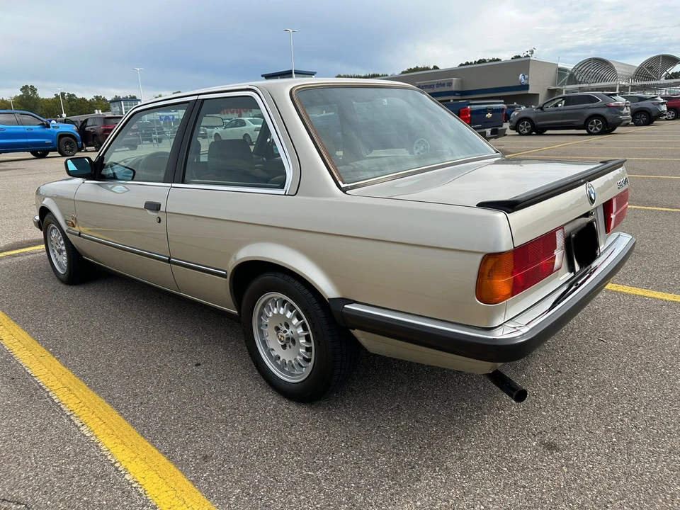 1985 BMW E30 3 Series - Image 13 of 31