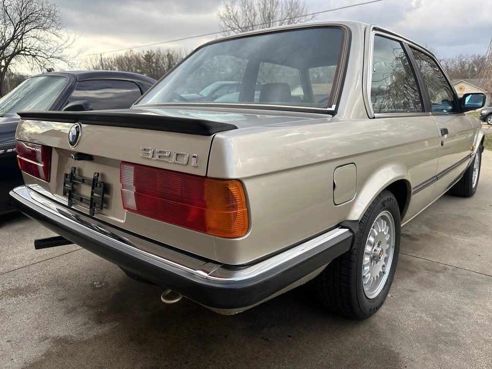 1985 BMW E30 3 Series - Image 15 of 31