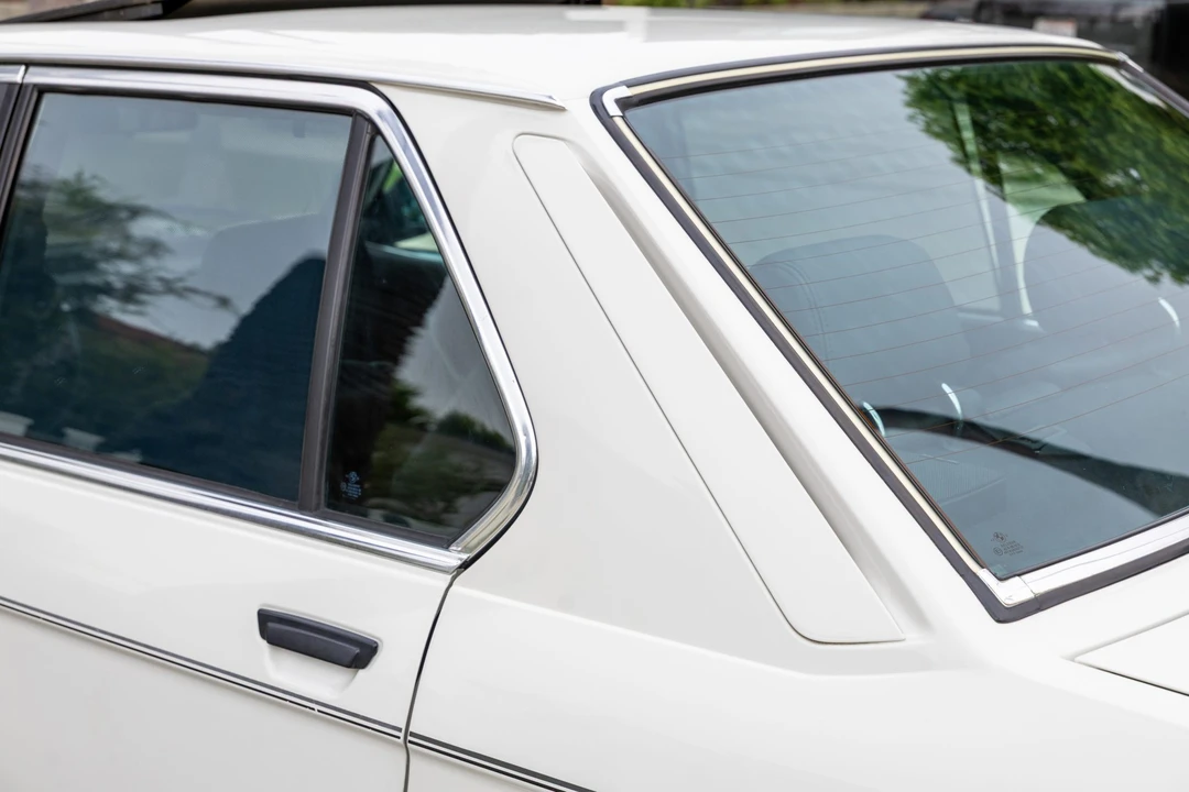 1985 BMW E28 5 Series - Image 30 of 31