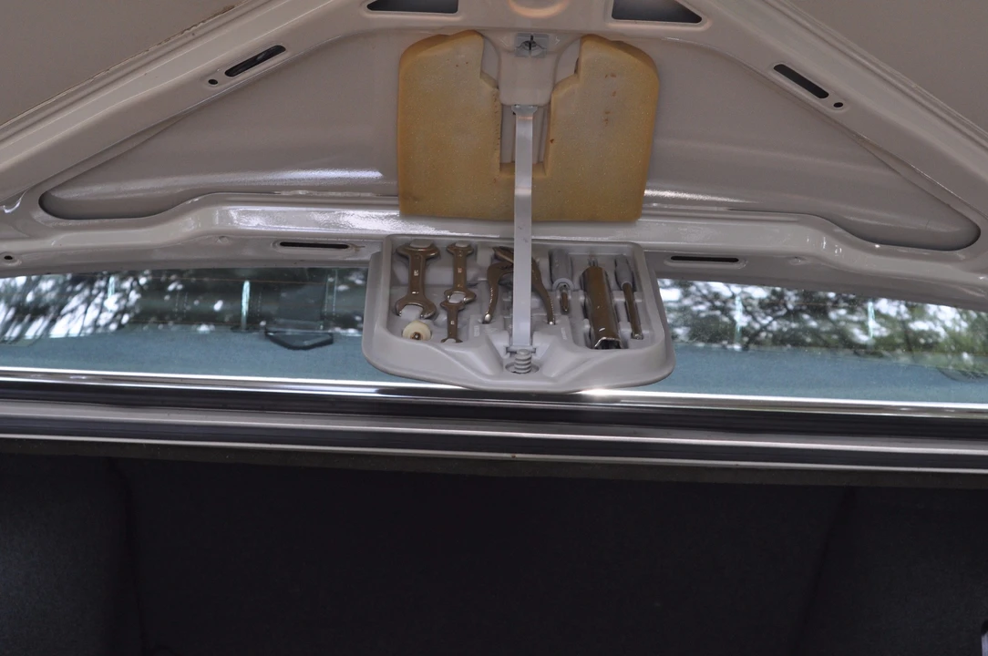 1985 BMW E23 7 Series - Image 30 of 31