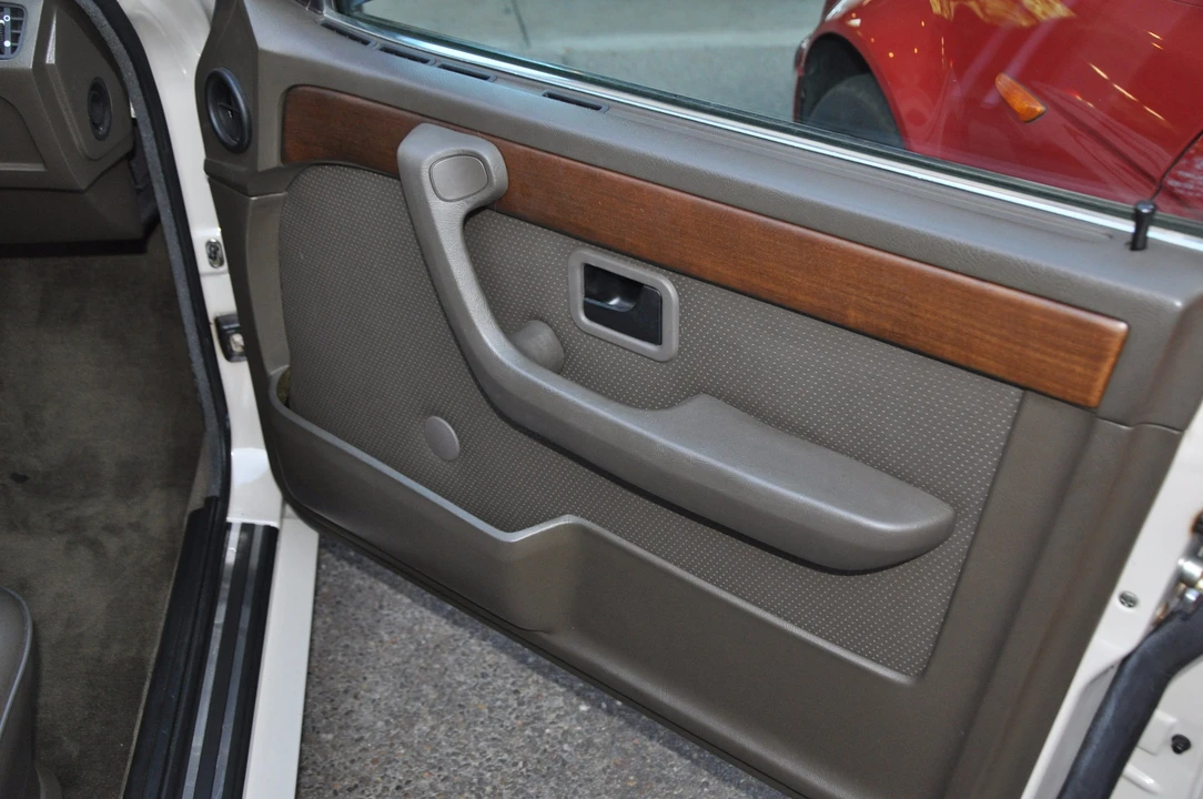 1985 BMW E23 7 Series - Image 19 of 31