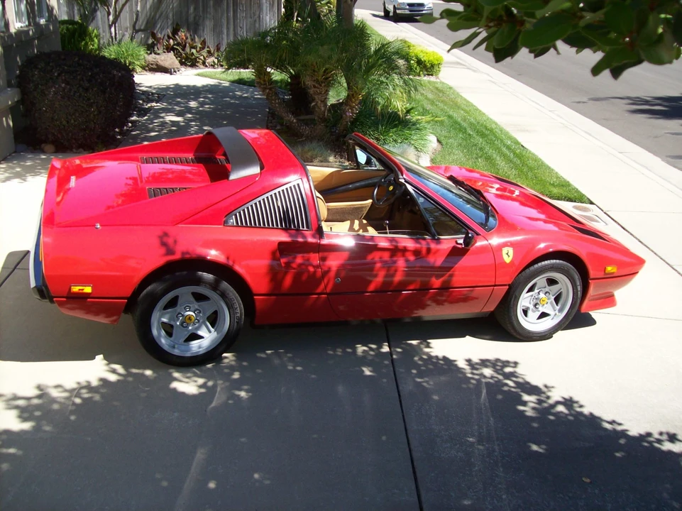 1985 Ferrari 308 GTS QV - Image 7 of 31