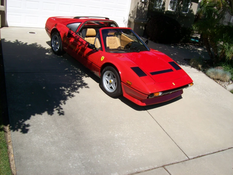 1985 Ferrari 308 GTS QV - Image 10 of 31
