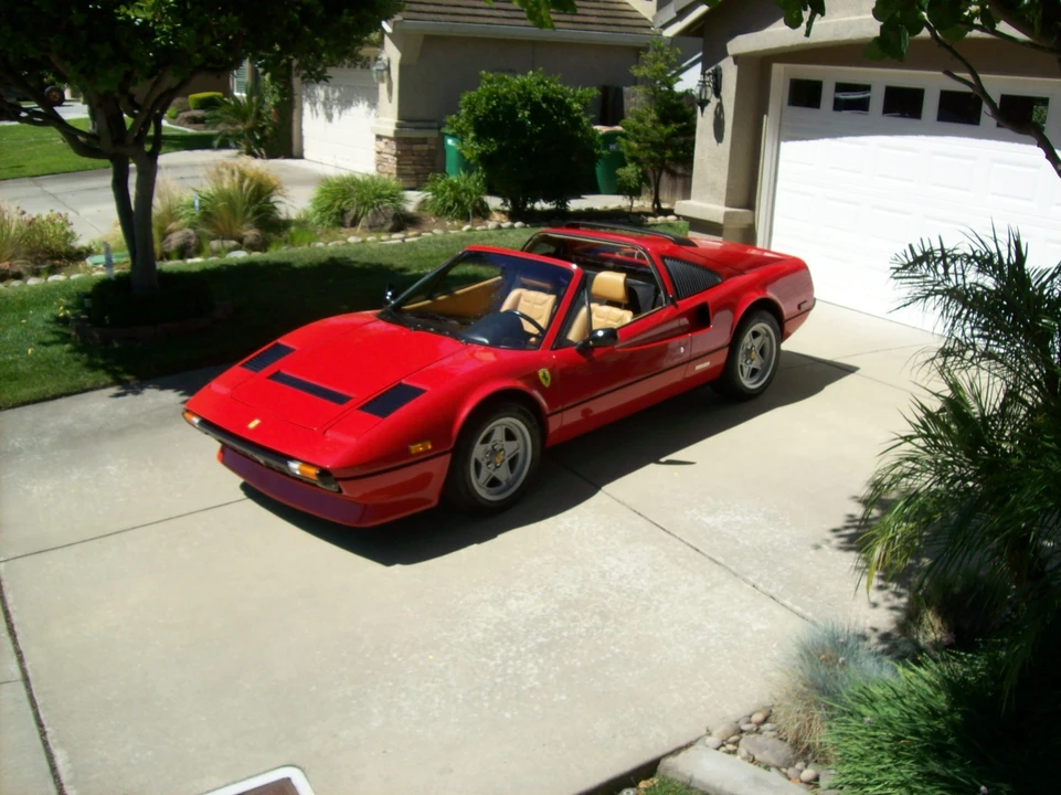 1985 Ferrari 308 GTS QV - Image 3 of 31