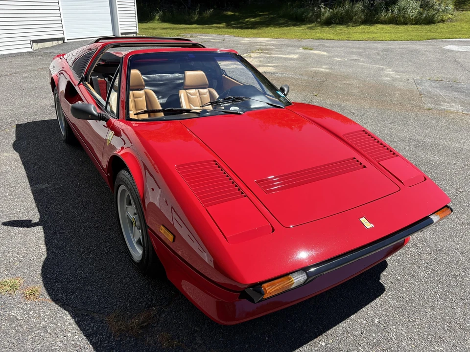 1985 Ferrari 308 GTS QV - Image 27 of 31
