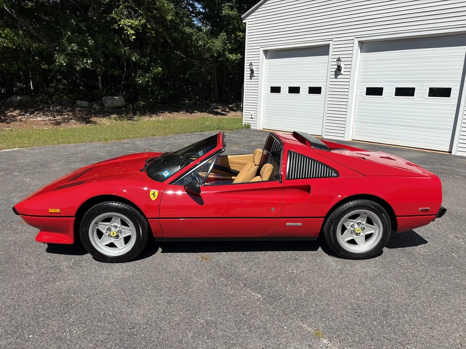 1985 Ferrari 308 GTS QV - Image 12 of 31