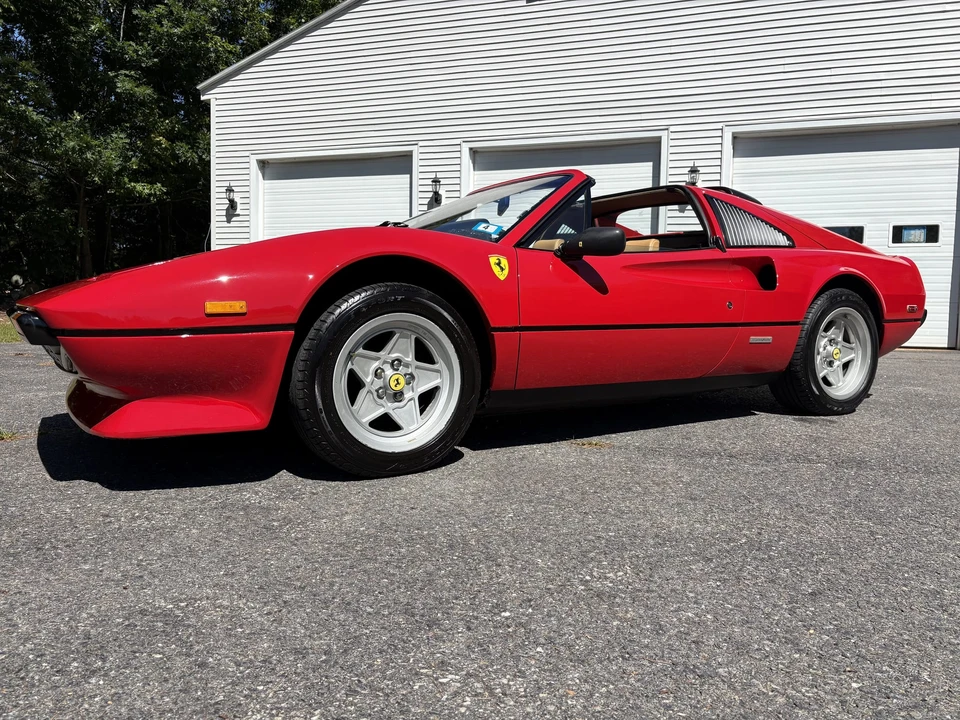 1985 Ferrari 308 GTS QV - Image 10 of 31