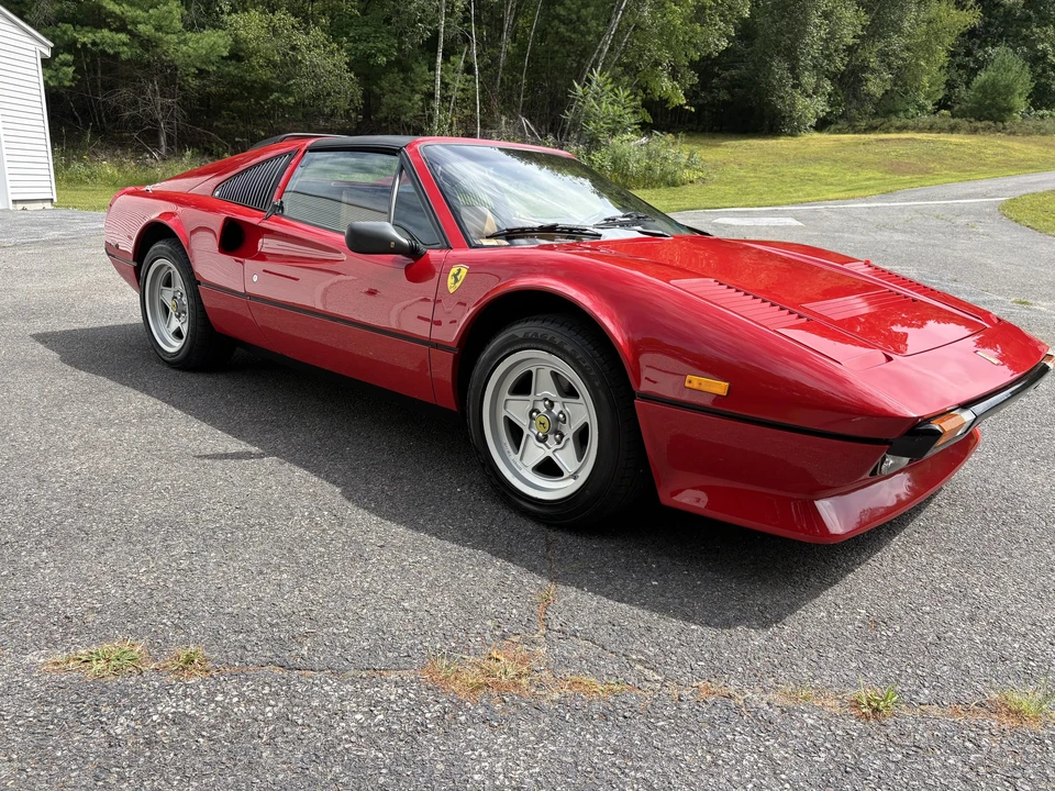 1985 Ferrari 308 GTS QV - Image 28 of 31