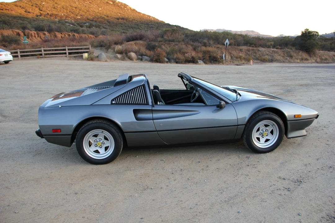 1985 Ferrari 308 GTS QV - Image 27 of 31