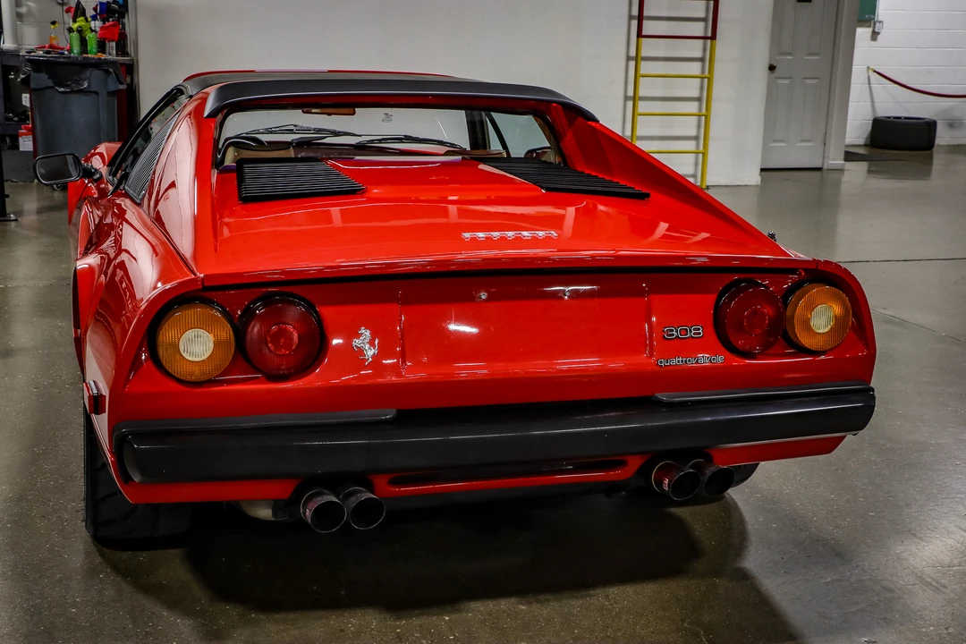 1985 Ferrari 308 GTS QV - Image 26 of 31