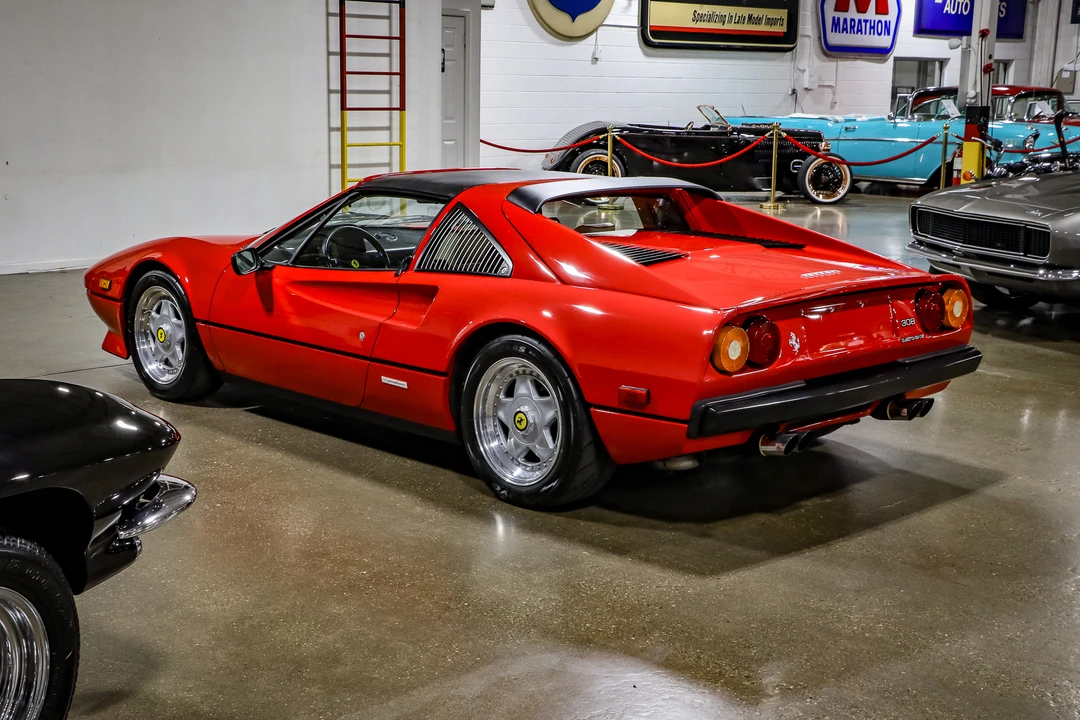 1985 Ferrari 308 GTS QV - Image 29 of 31