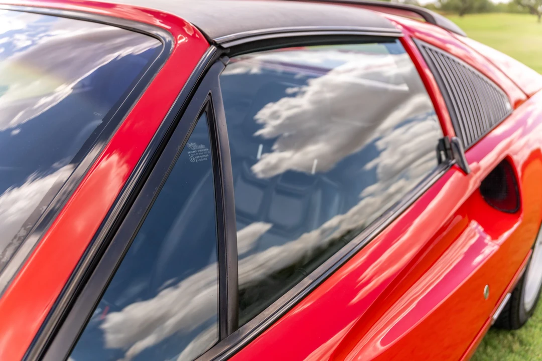 1985 Ferrari 308 GTS QV - Image 28 of 31
