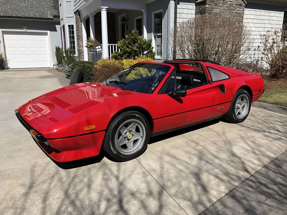 1985 Ferrari 308 GTS QV - Image 3 of 31