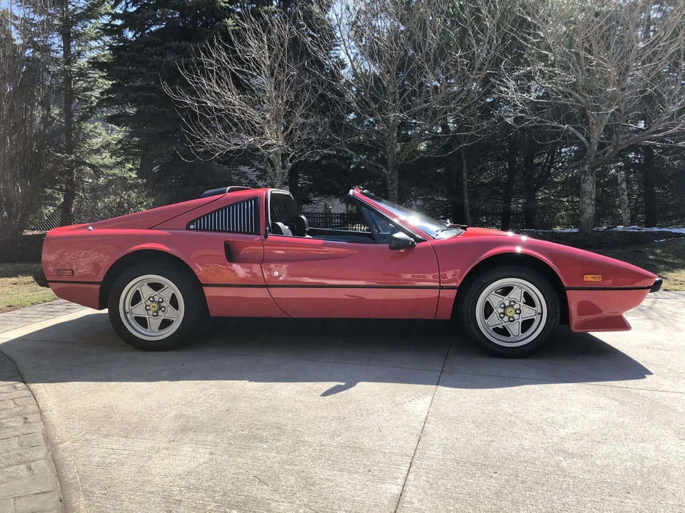 1985 Ferrari 308 GTS QV - Image 13 of 31