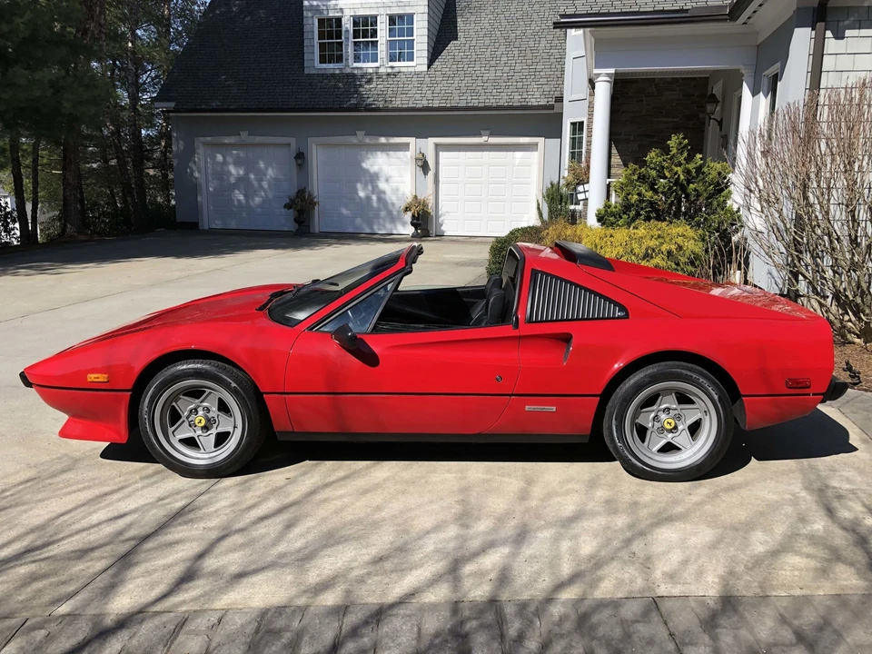 1985 Ferrari 308 GTS QV - Image 4 of 31