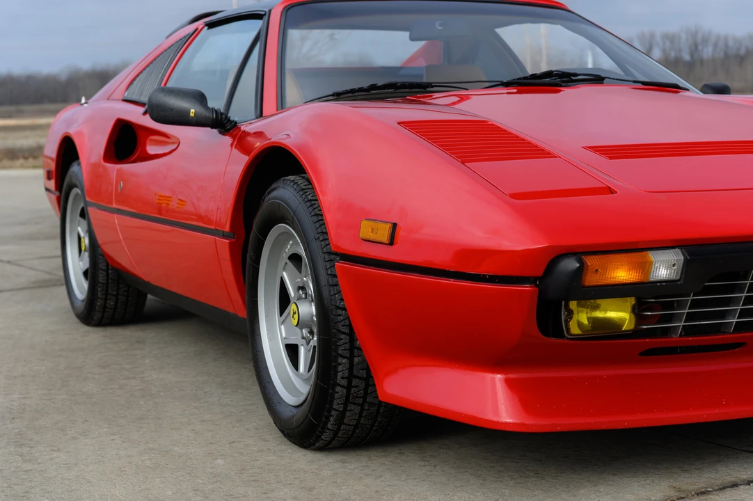 1985 Ferrari 308 GTS QV - Image 2 of 31