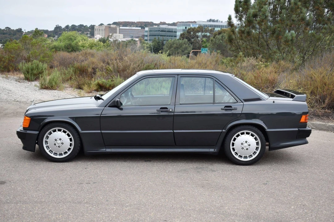 1985 Mercedes-Benz 190E 2.3-16 & 2.5-16 - Image 13 of 31