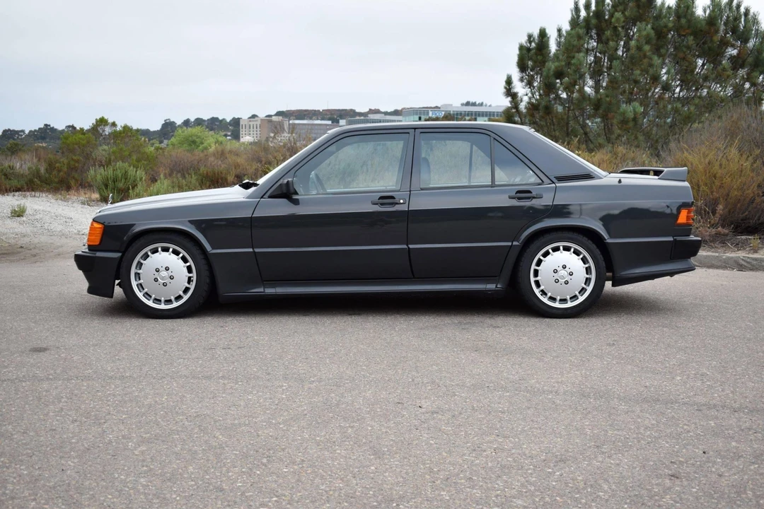1985 Mercedes-Benz 190E 2.3-16 & 2.5-16 - Image 12 of 31