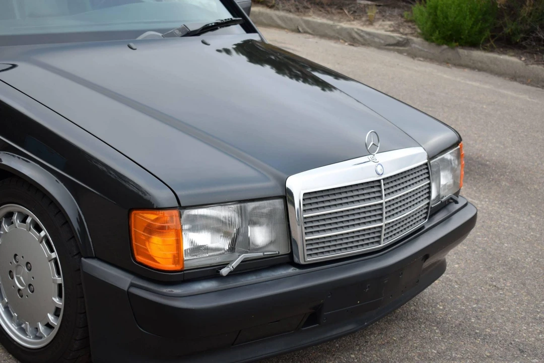 1985 Mercedes-Benz 190E 2.3-16 & 2.5-16 - Image 26 of 31