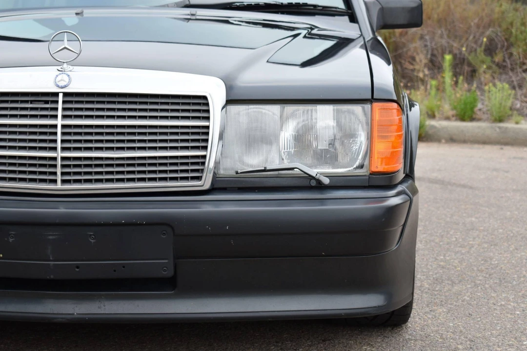 1985 Mercedes-Benz 190E 2.3-16 & 2.5-16 - Image 30 of 31